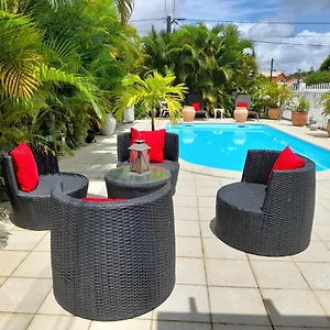  Appartement Coquet F2 Climatise Avec Piscine Au Lamentin